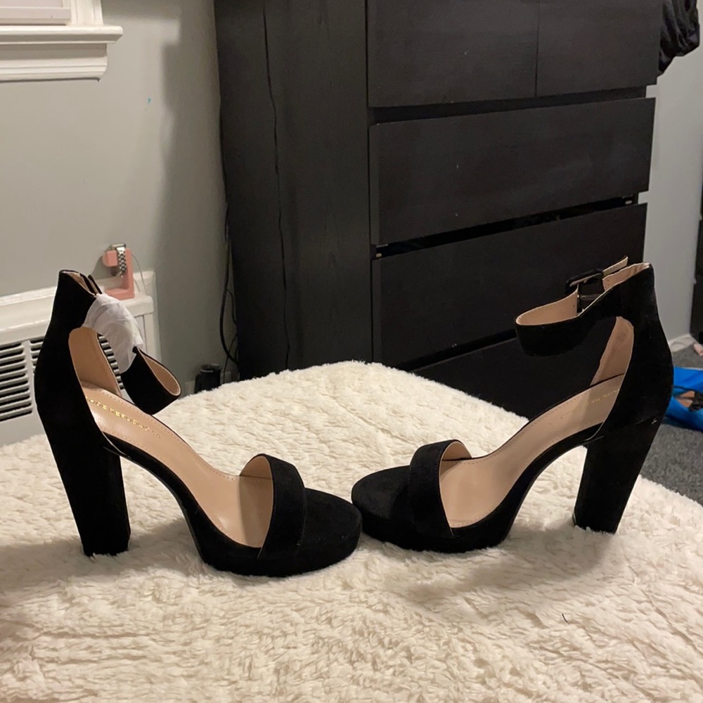 Never worn women’s size 8.5 dude block heel ankle strap dress shoe